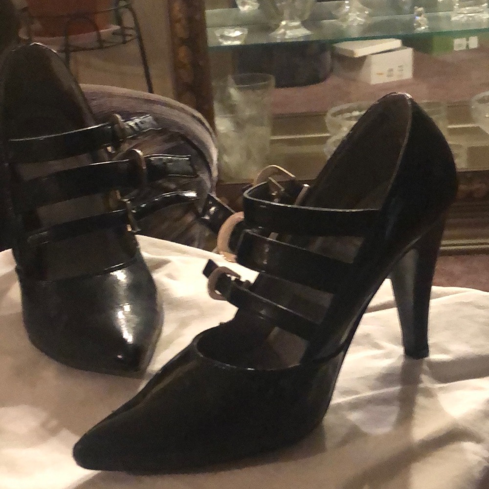 Shoe